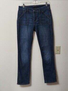 Levi's Woman's Size 8 Zipper Hem Jeans